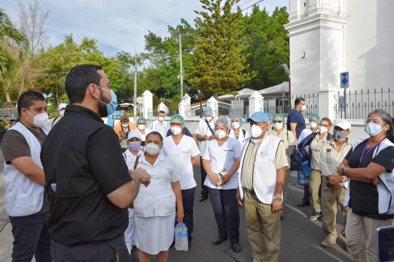 Salud despliega equipos casa por casa en Chalchuapa para identificar nexos epidemiológicos de COVID19 salud-despliega-equipos-casa-por-casa-en-chalchuapa-para-identificar-nexos-epidemiologicos-de-covid19